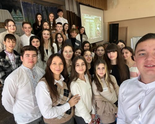 5 горизонтальних фото в блок цікаві факти з життя школи_ №3 412287936_812515784009837_2626932908165093783_n - Veronika Senko