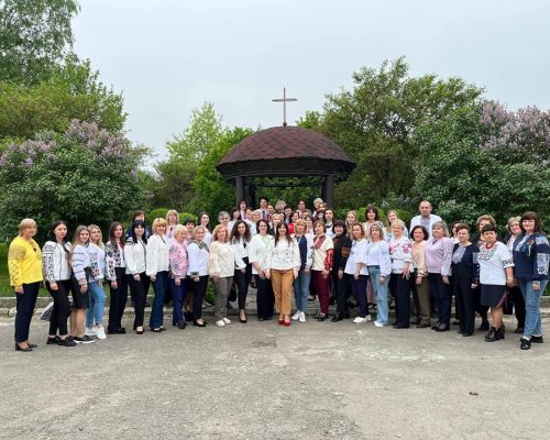 5 горизонтальних фото в блок цікаві факти з життя школи_ №8 347786589_1619091155270926_4999777144943081303_n - Veronika Senko